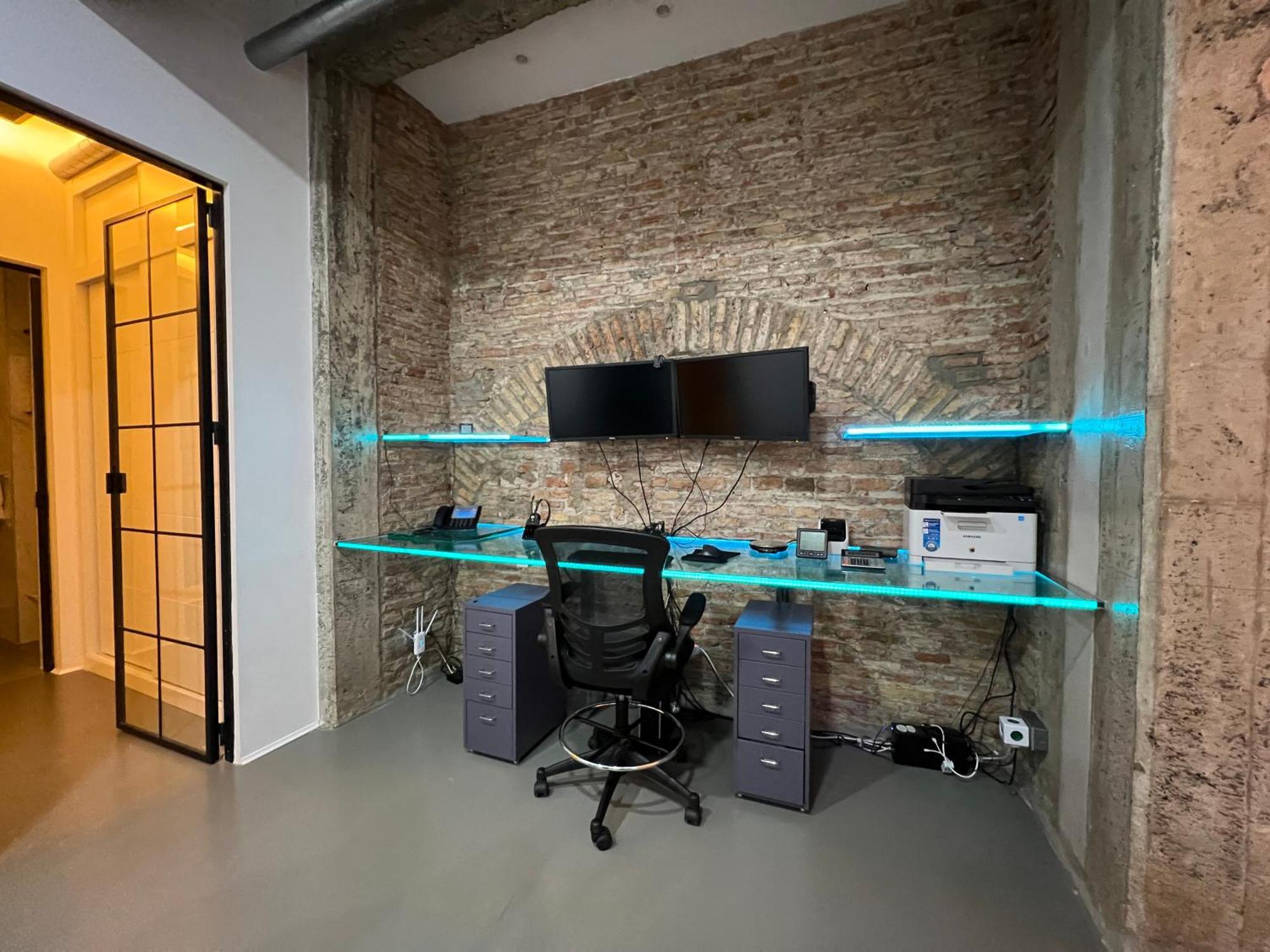 Apartamento One Bedroom, Bed, Sofa Bed, Home-office, Modern, Quiet, Fully Equipped, Powerful Ac, 300 Mbps Fibre, Washer And Dryer