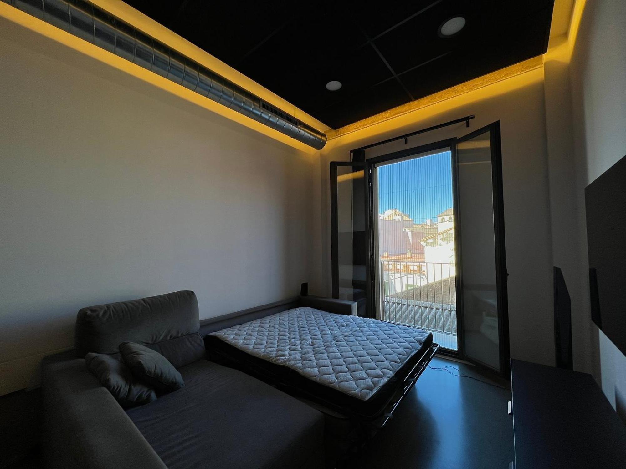 Apartamento One Bedroom, Bed, Sofa Bed, Home-office, Modern, Quiet, Fully Equipped, Powerful Ac, 300 Mbps Fibre, Washer And Dryer