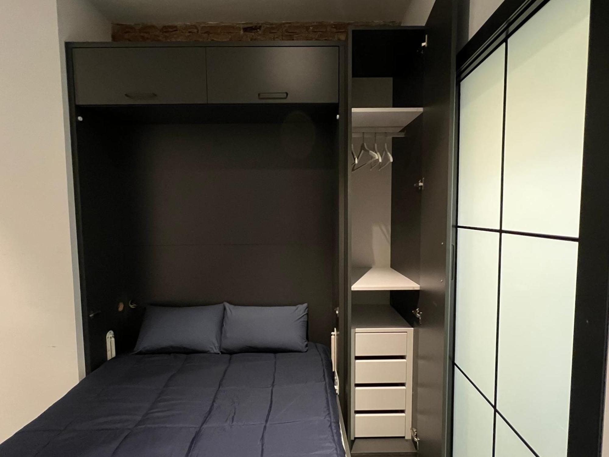 One Bedroom, Bed, Sofa Bed, Home-office, Modern, Quiet, Fully Equipped, Powerful Ac, 300 Mbps Fibre, Washer And Dryer Apartamento Málaga