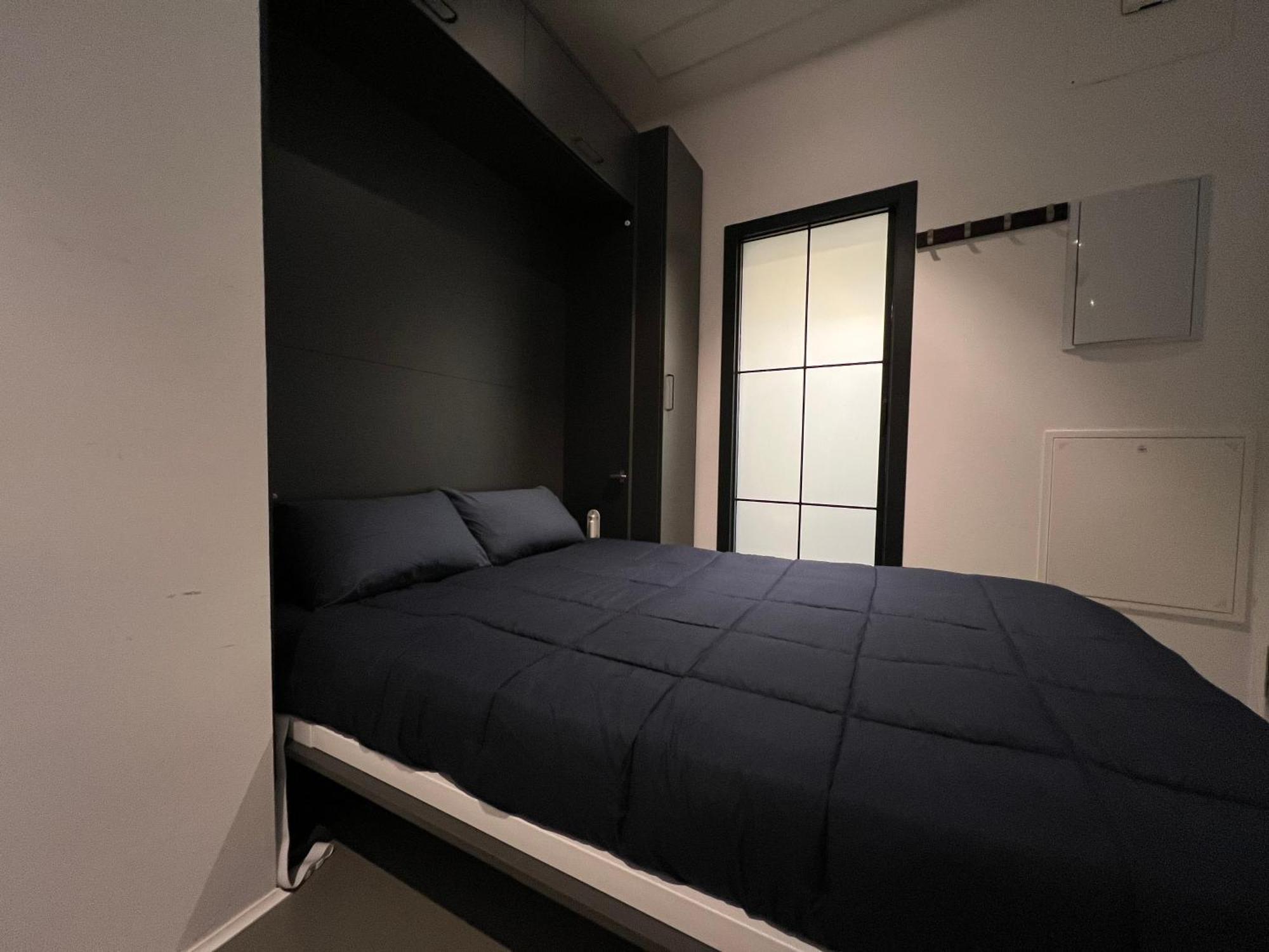 Apartamento One Bedroom, Bed, Sofa Bed, Home-office, Modern, Quiet, Fully Equipped, Powerful Ac, 300 Mbps Fibre, Washer And Dryer *